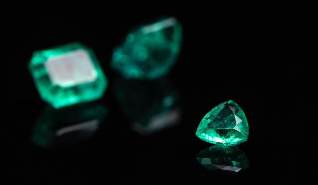 Detail Images Of Emeralds Nomer 45