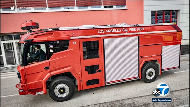 Detail Images Of Fire Truck Nomer 37