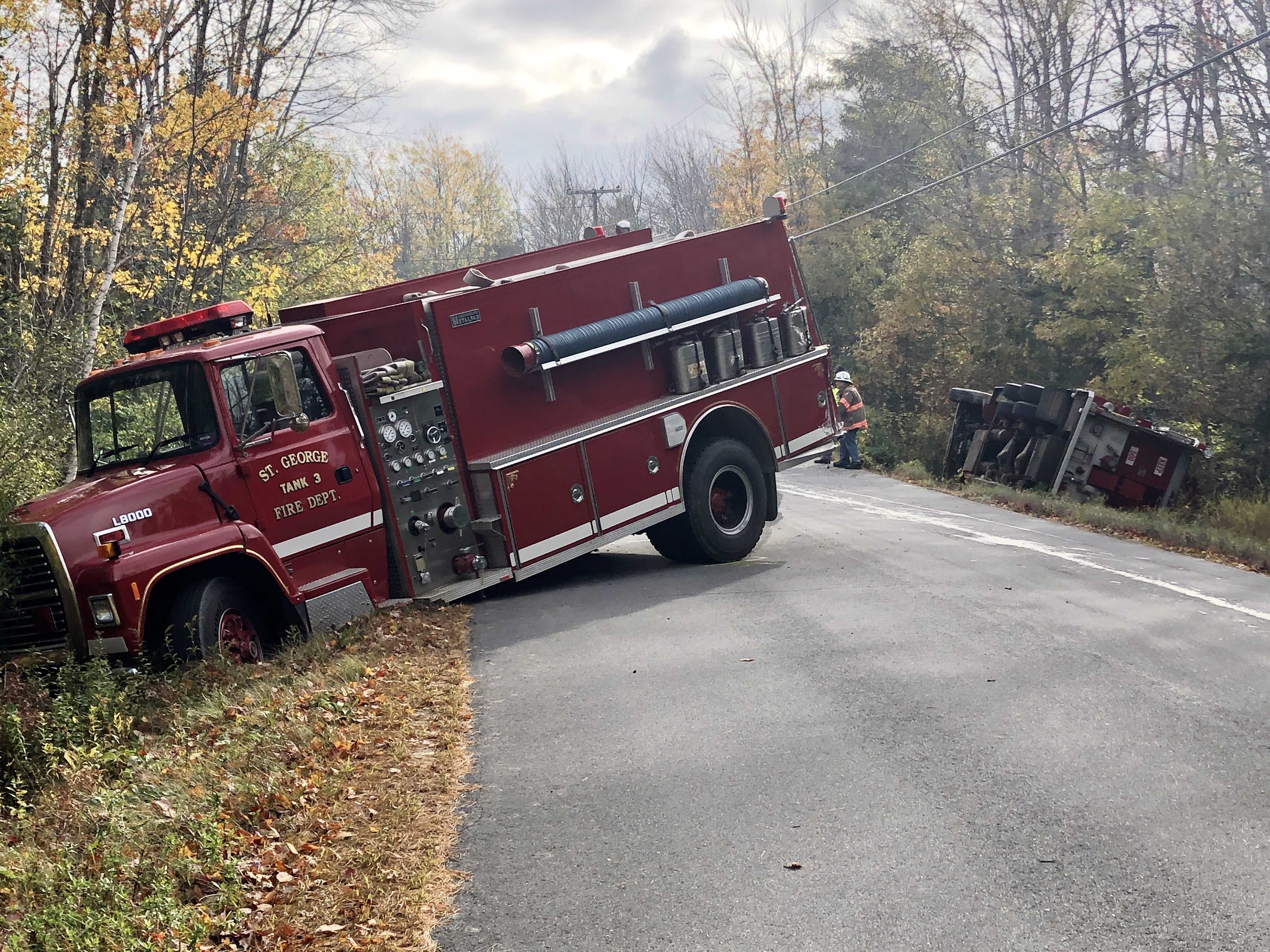 Detail Images Of Fire Trucks Nomer 19