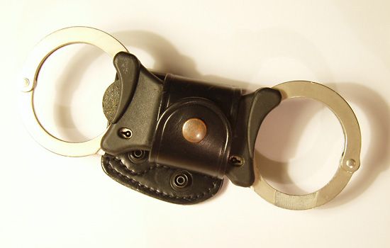 Detail Images Of Handcuffs Nomer 35