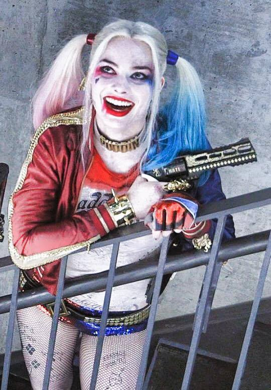 Detail Images Of Harley Quinn And The Joker Nomer 32