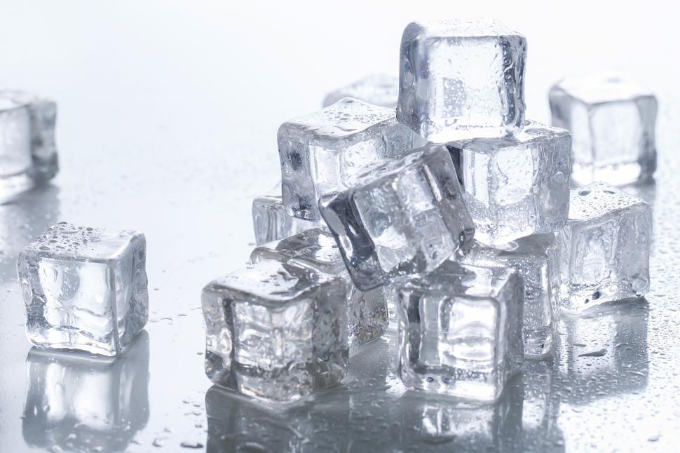 Detail Images Of Ice Cubes Nomer 46