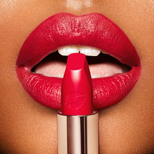 Detail Images Of Lips With Lipstick Nomer 2