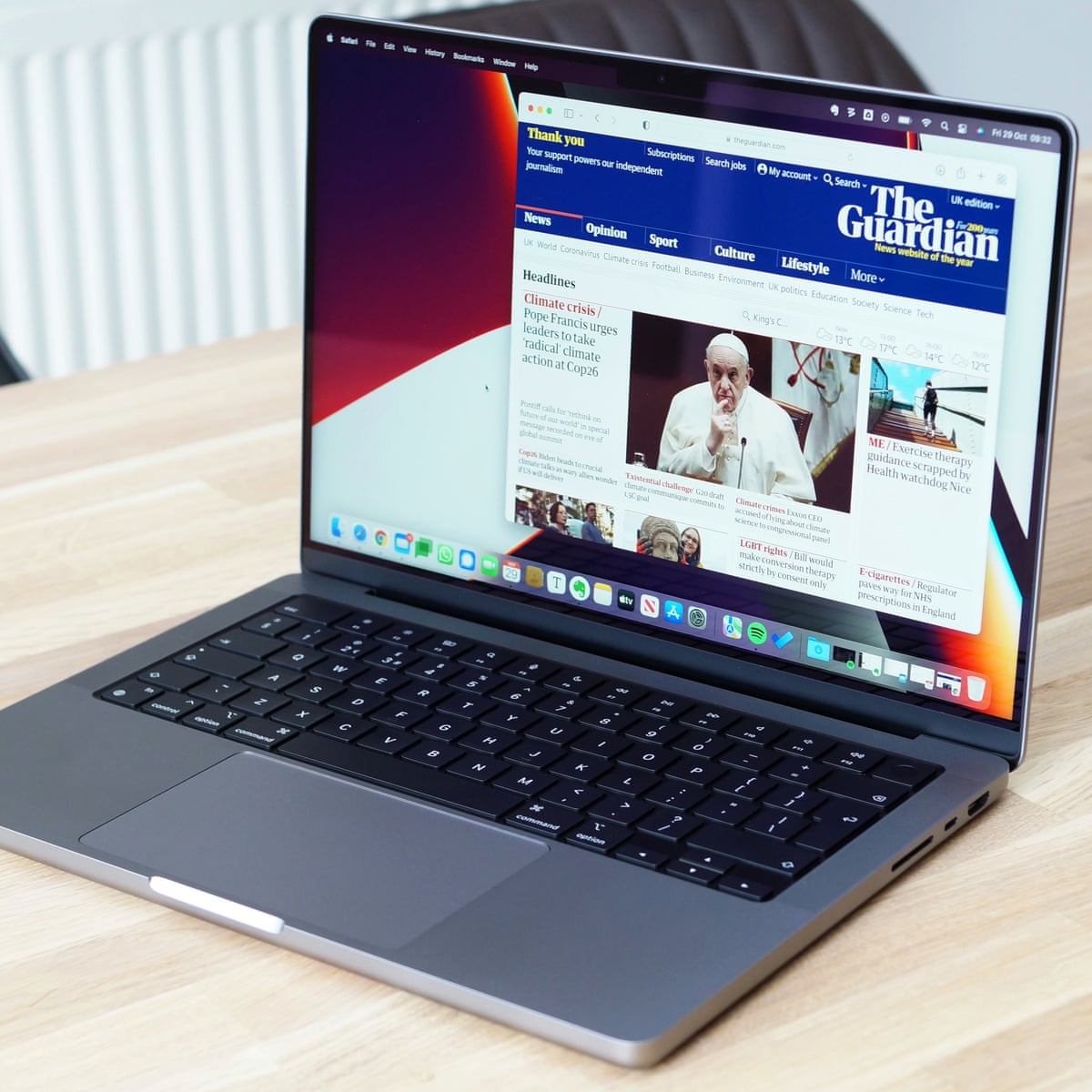 Detail Images Of Macbook Pro Nomer 11