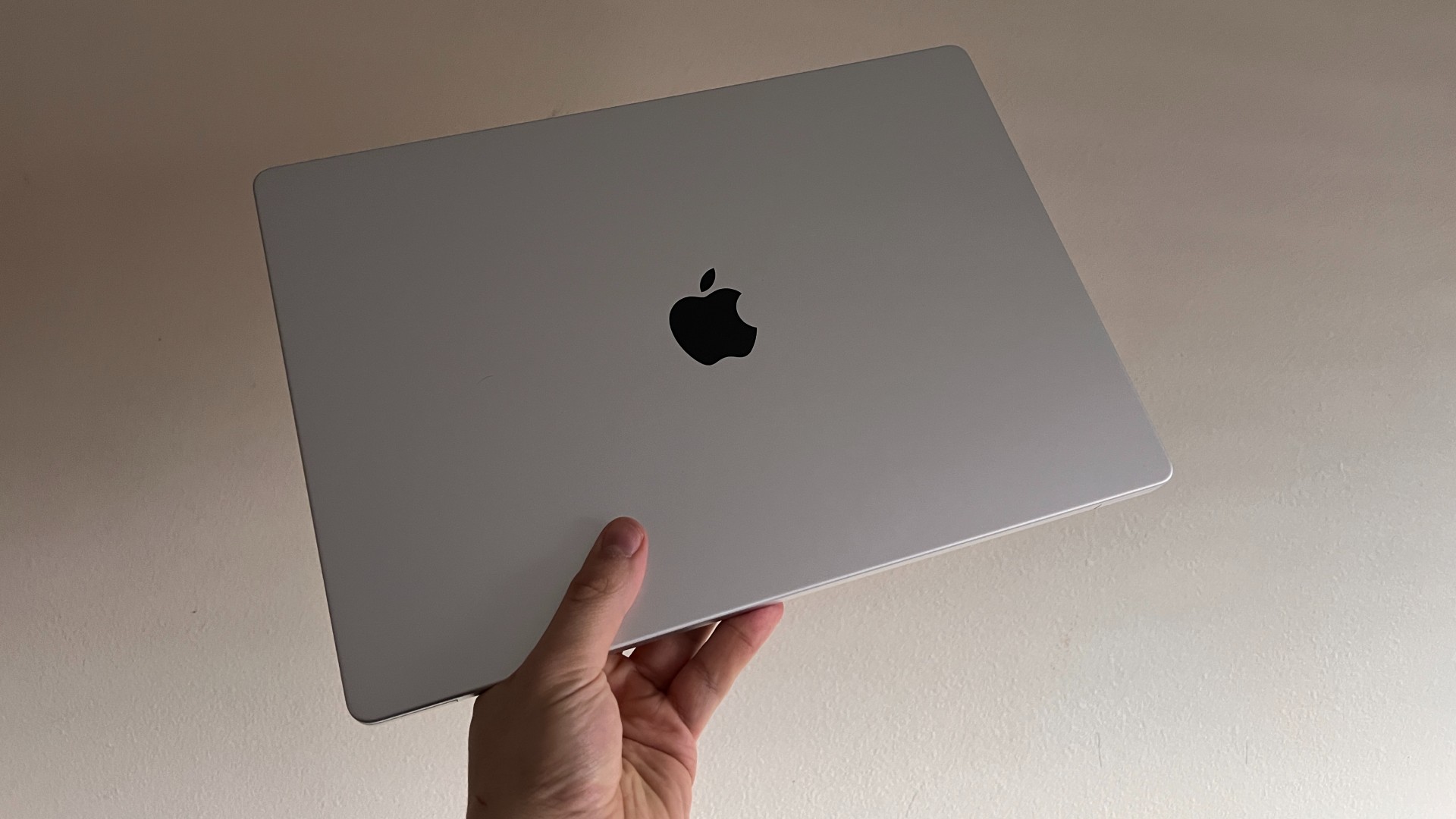 Detail Images Of Macbook Pro Nomer 52