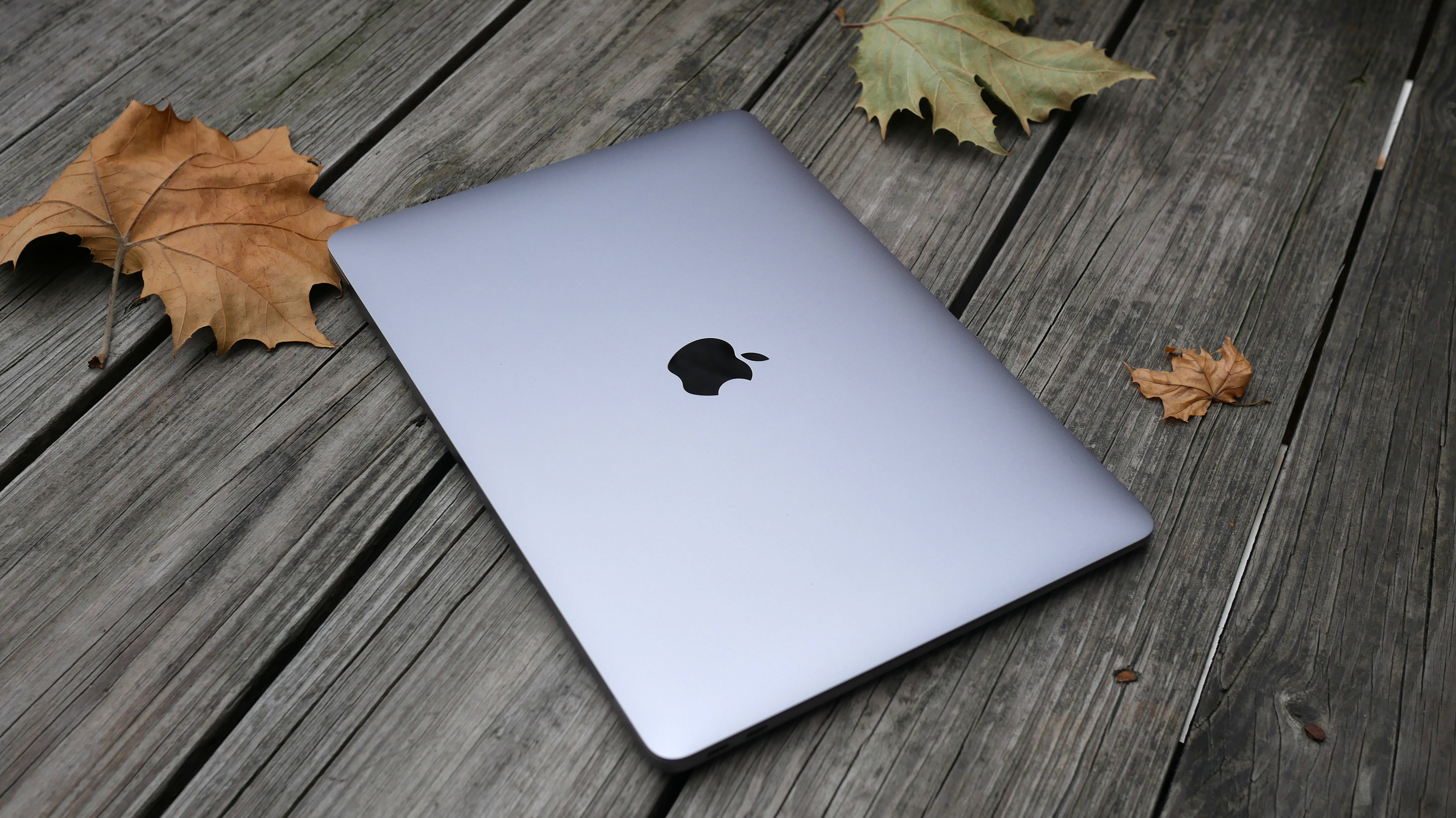 Detail Images Of Macbook Pro Nomer 7
