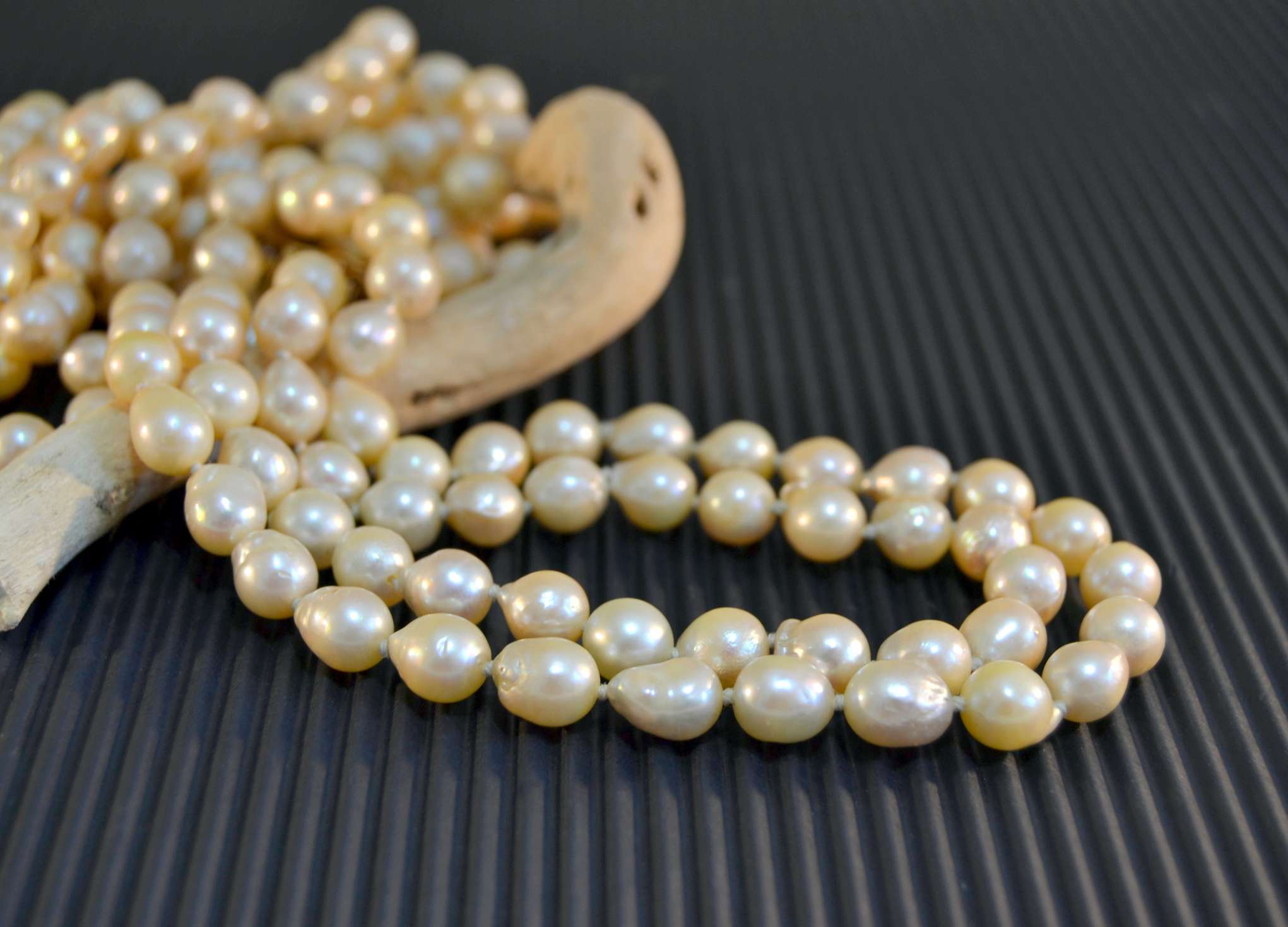 Detail Images Of Pearls Nomer 37