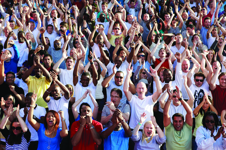 Detail Images Of People Clapping Nomer 11