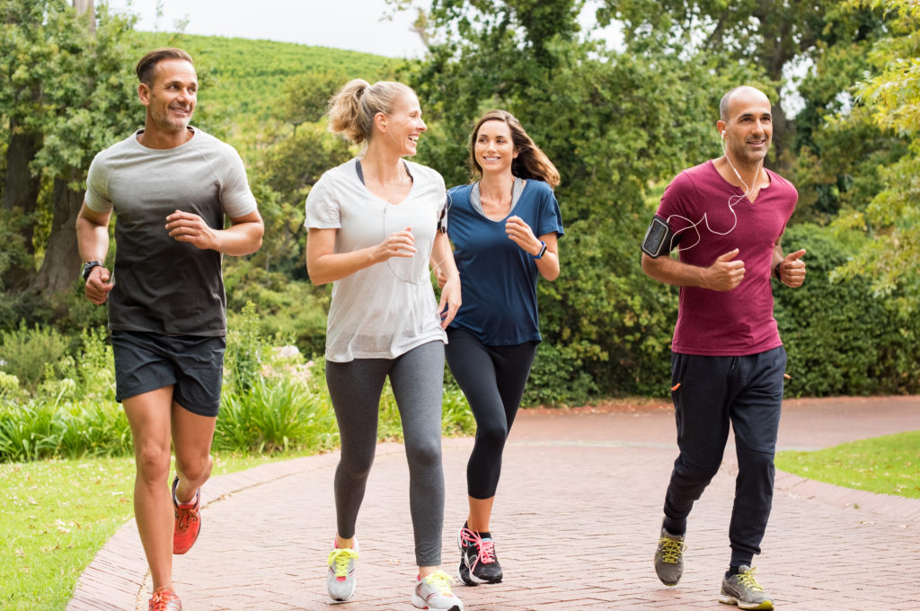 Detail Images Of People Running Nomer 22