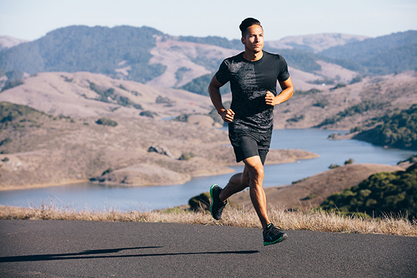 Detail Images Of People Running Nomer 36