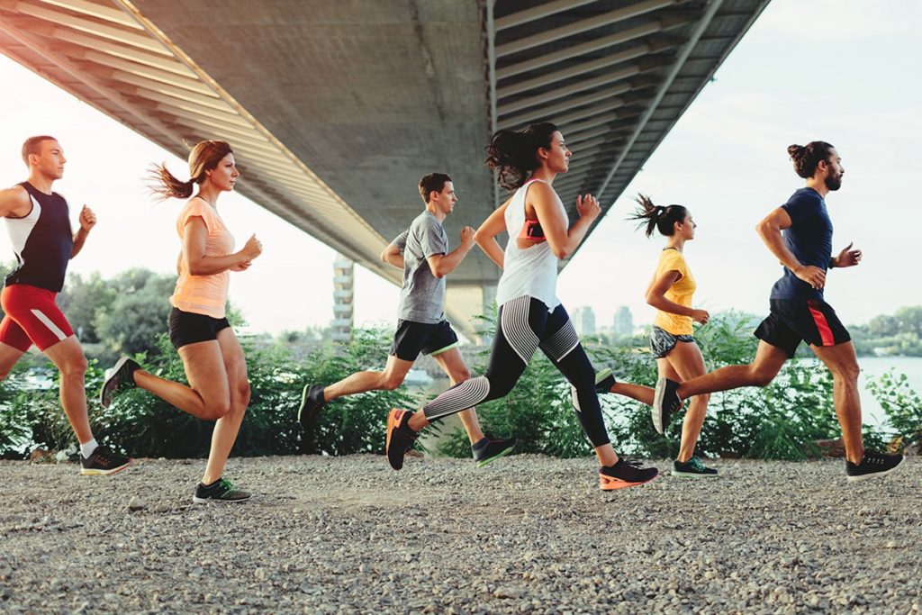 Detail Images Of People Running Nomer 6
