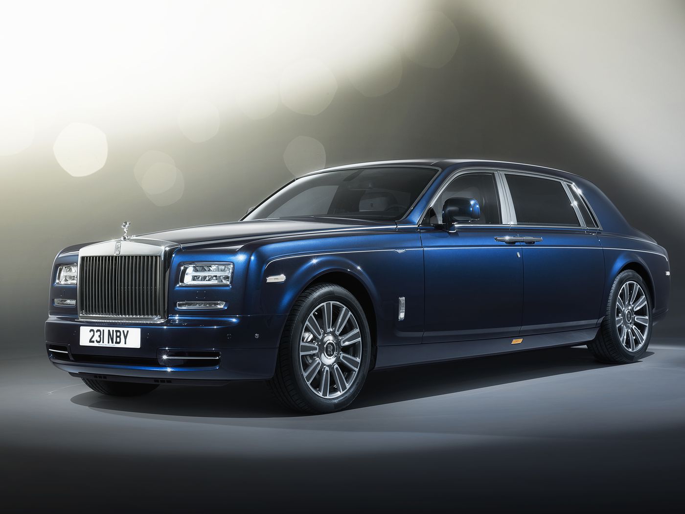 Detail Images Of Rolls Royce Car Nomer 9