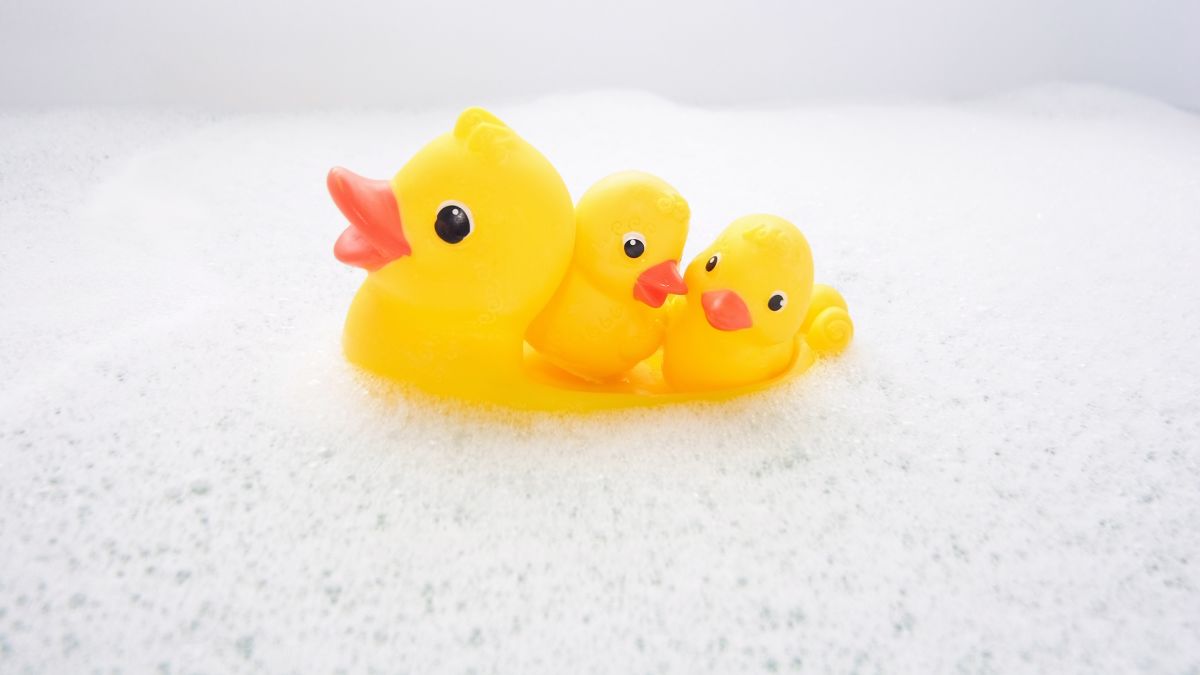 Detail Images Of Rubber Duckies Nomer 35