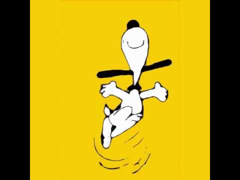 Detail Images Of Snoopy Happy Dance Nomer 10