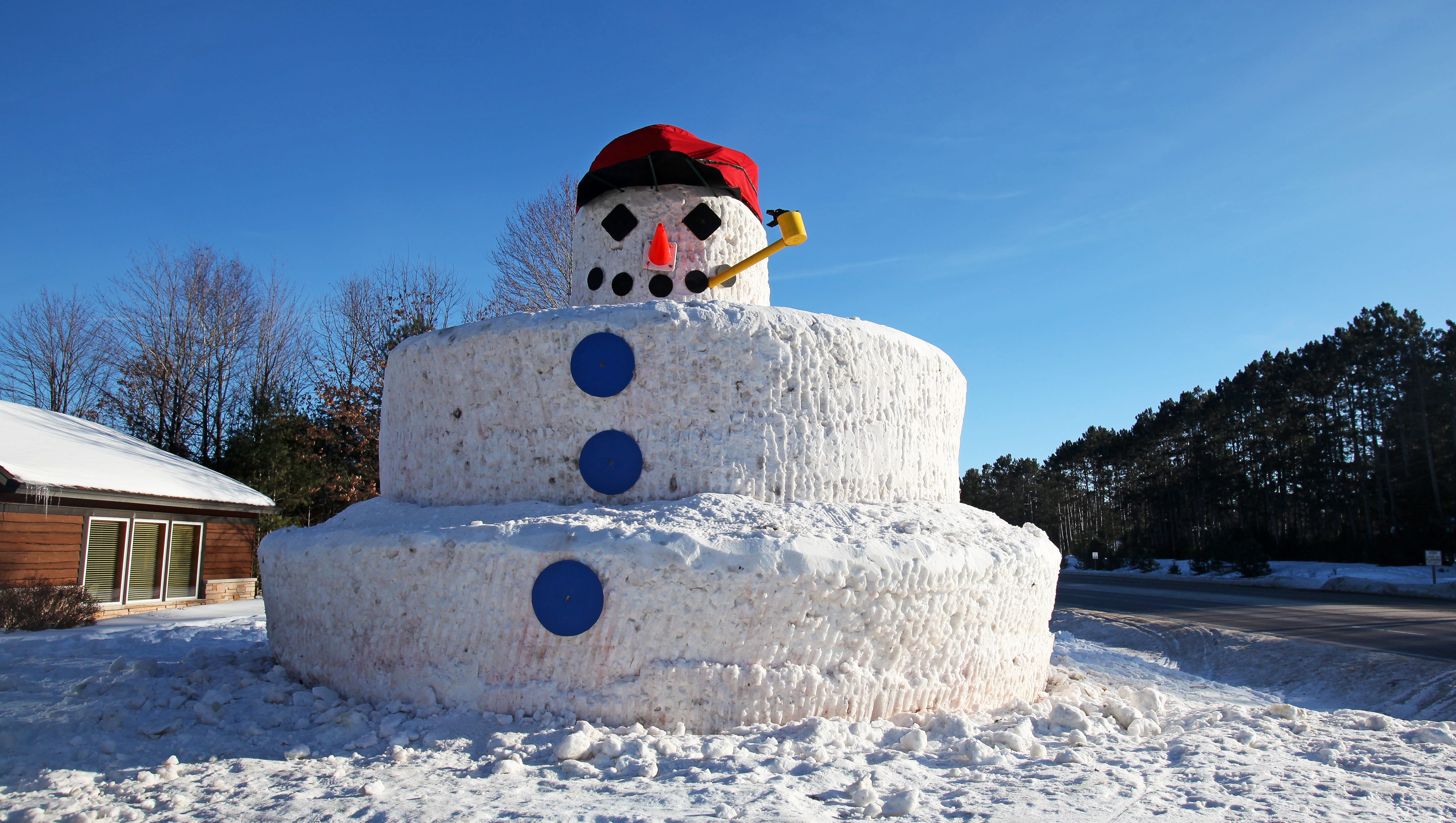 Detail Images Of Snowman Nomer 38