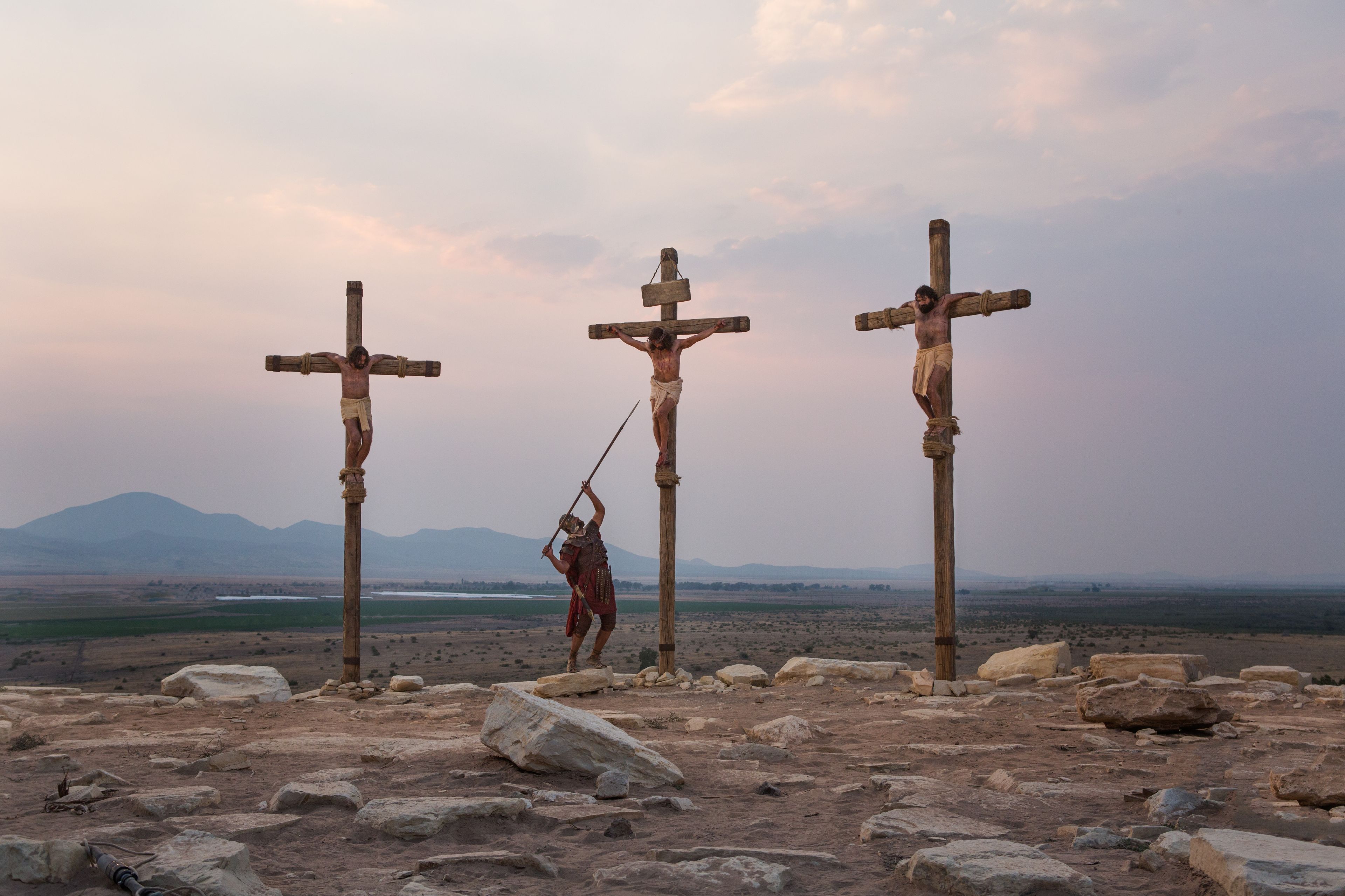 Detail Images Of The Cross Of Christ Nomer 40