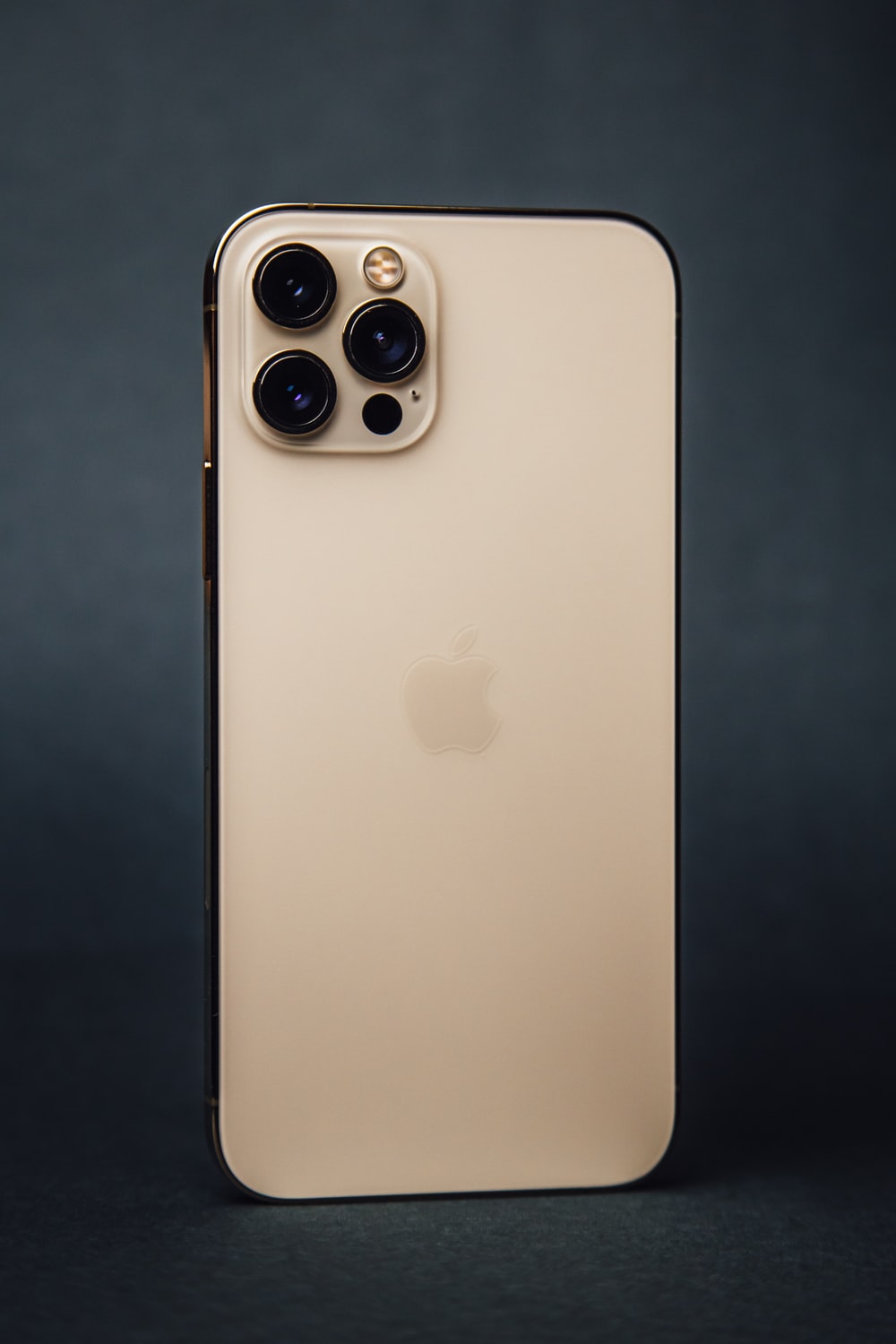 Detail Images Of The Iphone 12 Nomer 58