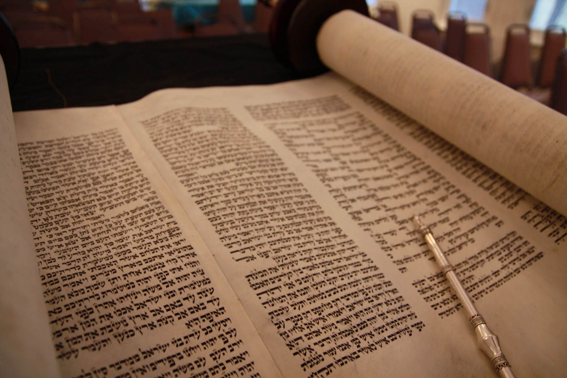 Detail Images Of The Torah Nomer 11