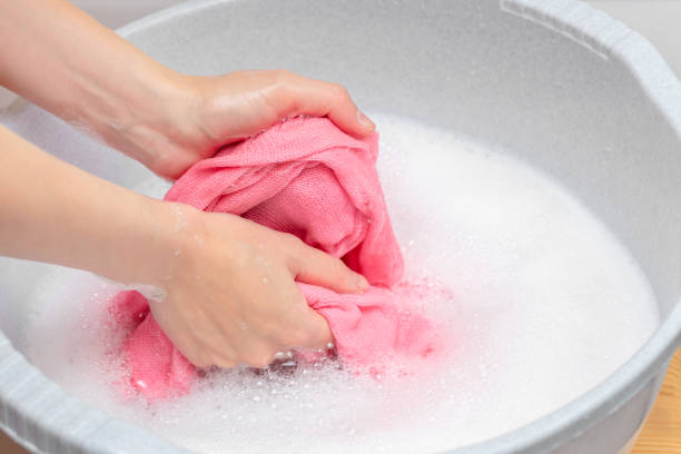 Detail Images Of Washing Clothes Nomer 2