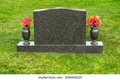 Detail Images Tombstone Nomer 17