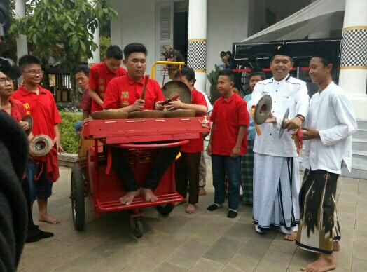 Detail Imlek Tahun Ayam Nomer 29