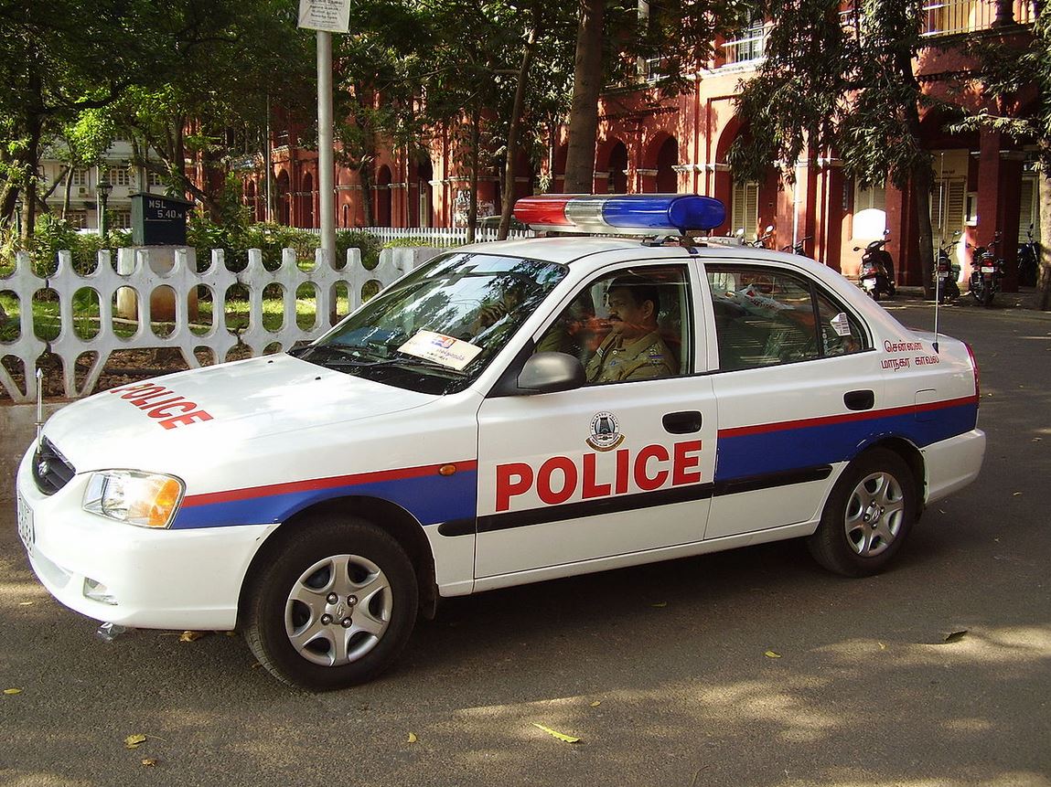 Detail India Police Car Nomer 3