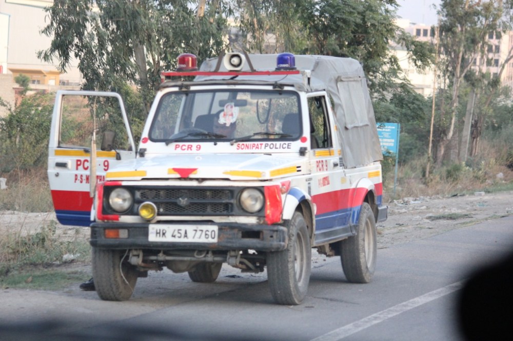 Detail Indian Police Car Nomer 37