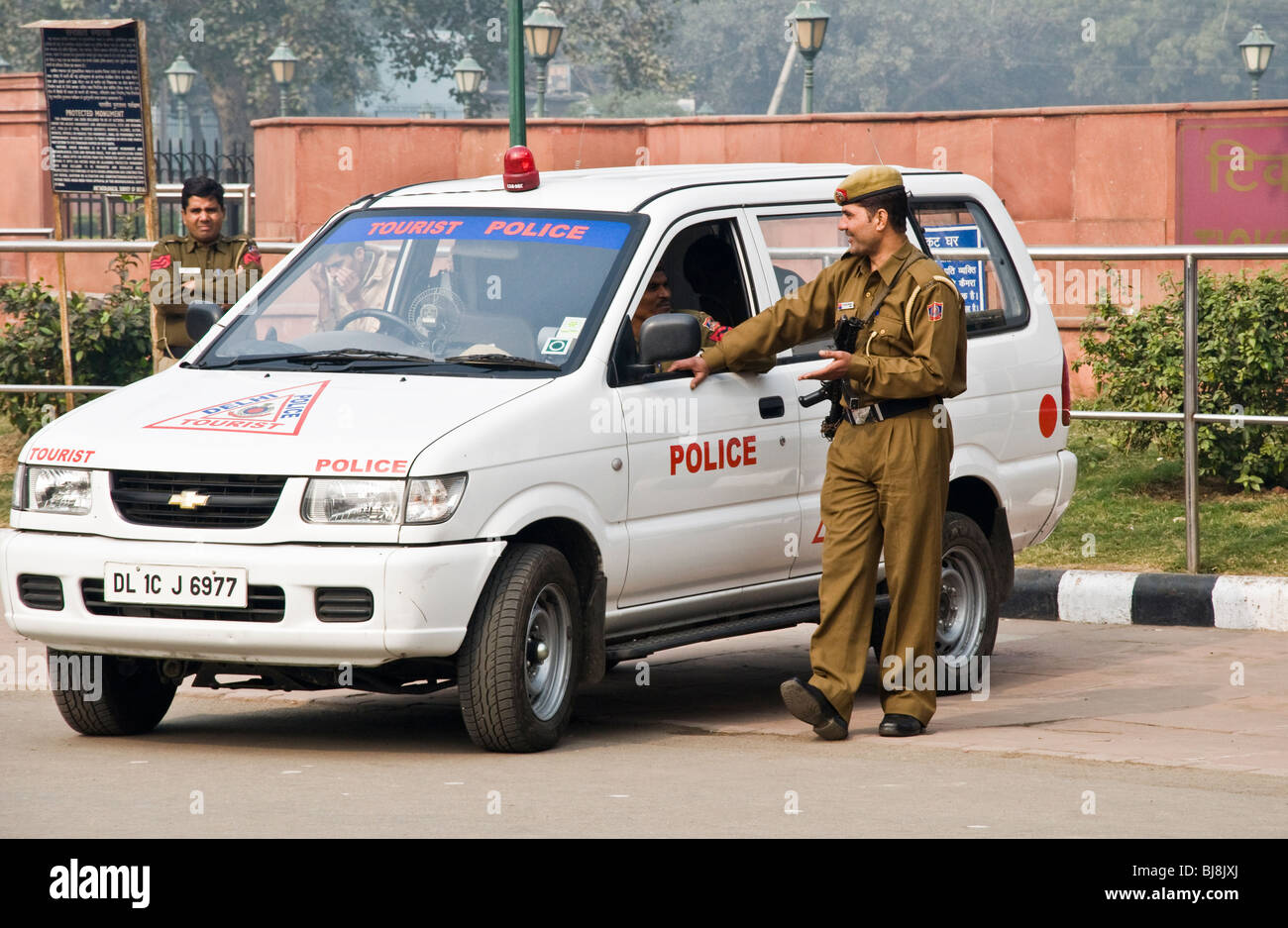 Detail Indian Police Car Nomer 8