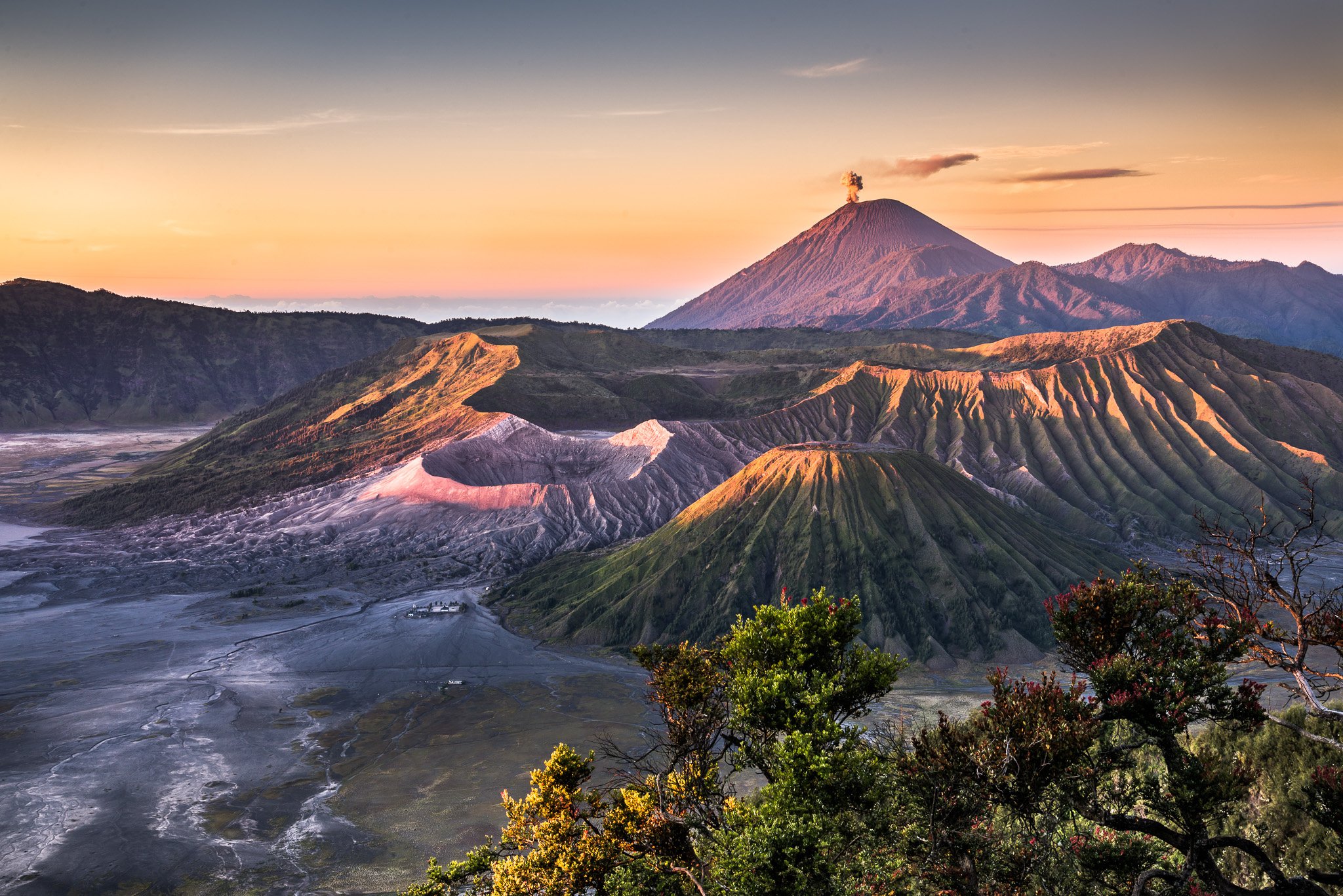 Detail Indonesia Wallpaper Hd Nomer 48