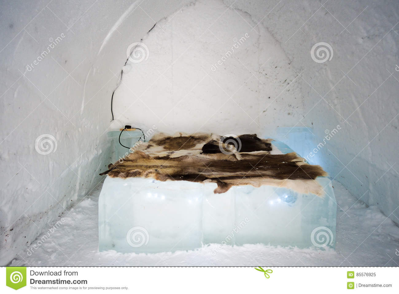 Detail Inside Real Igloo Images Nomer 9