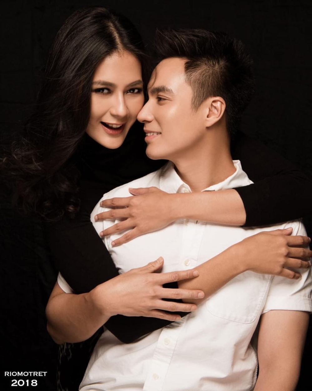 Detail Inspirasi Foto Prewedding Indoor Nomer 19