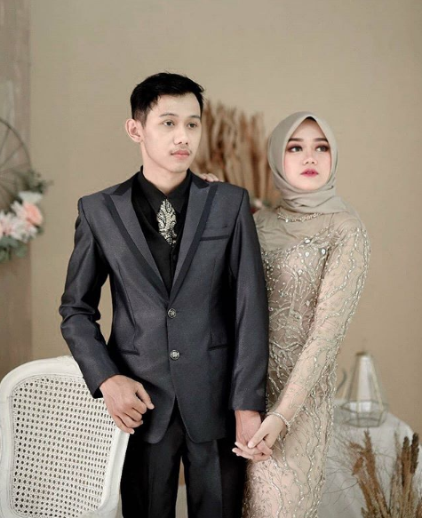 Detail Inspirasi Foto Prewedding Indoor Nomer 40