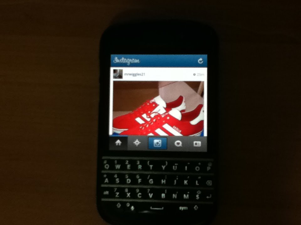 Detail Instagram Blackberry Torch Nomer 12
