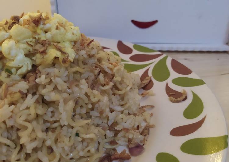 Detail Instruksi Gambar Mie Dan Bumbu Nasi Goreng Nomer 3