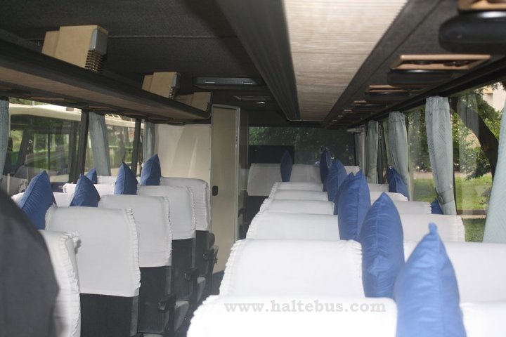 Detail Interior Bus Jadul Nomer 28