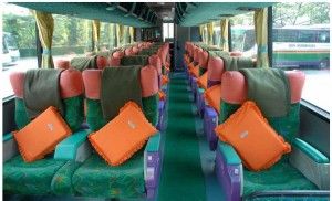 Detail Interior Bus Jadul Nomer 4