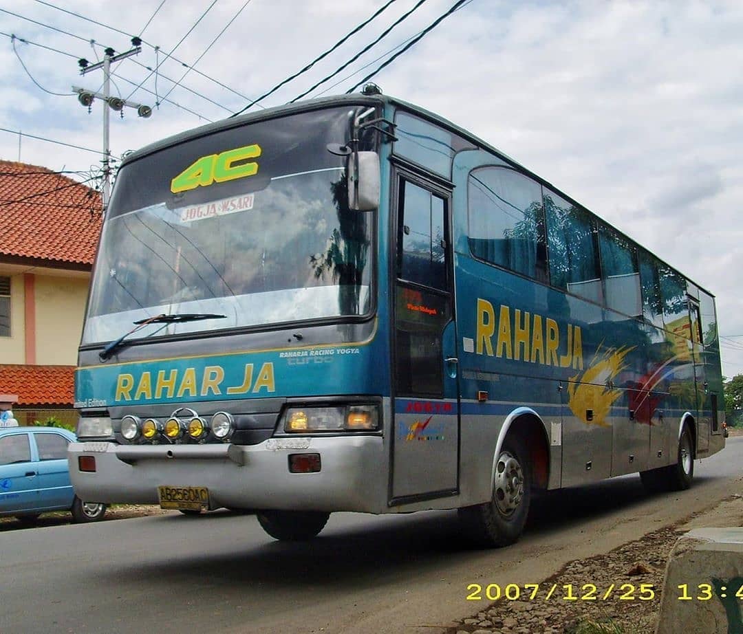 Detail Interior Bus Jadul Nomer 55