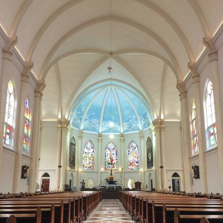 Detail Interior Gereja Katolik Nomer 17