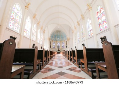 Detail Interior Gereja Katolik Nomer 37