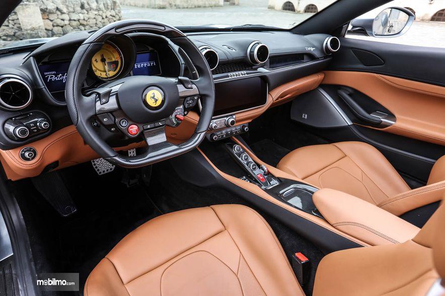 Detail Interior Mobil Ferrari Nomer 3