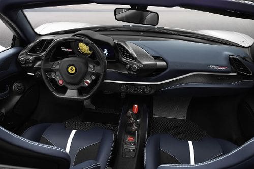 Detail Interior Mobil Ferrari Nomer 26