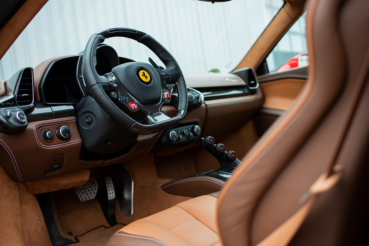 Detail Interior Mobil Ferrari Nomer 31