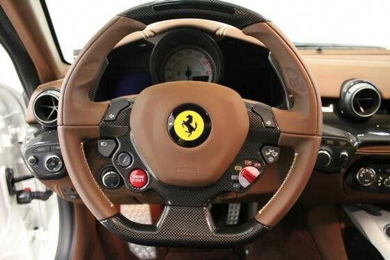 Detail Interior Mobil Ferrari Nomer 48