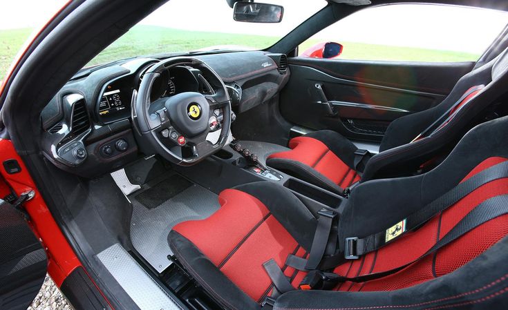 Detail Interior Mobil Ferrari Nomer 54