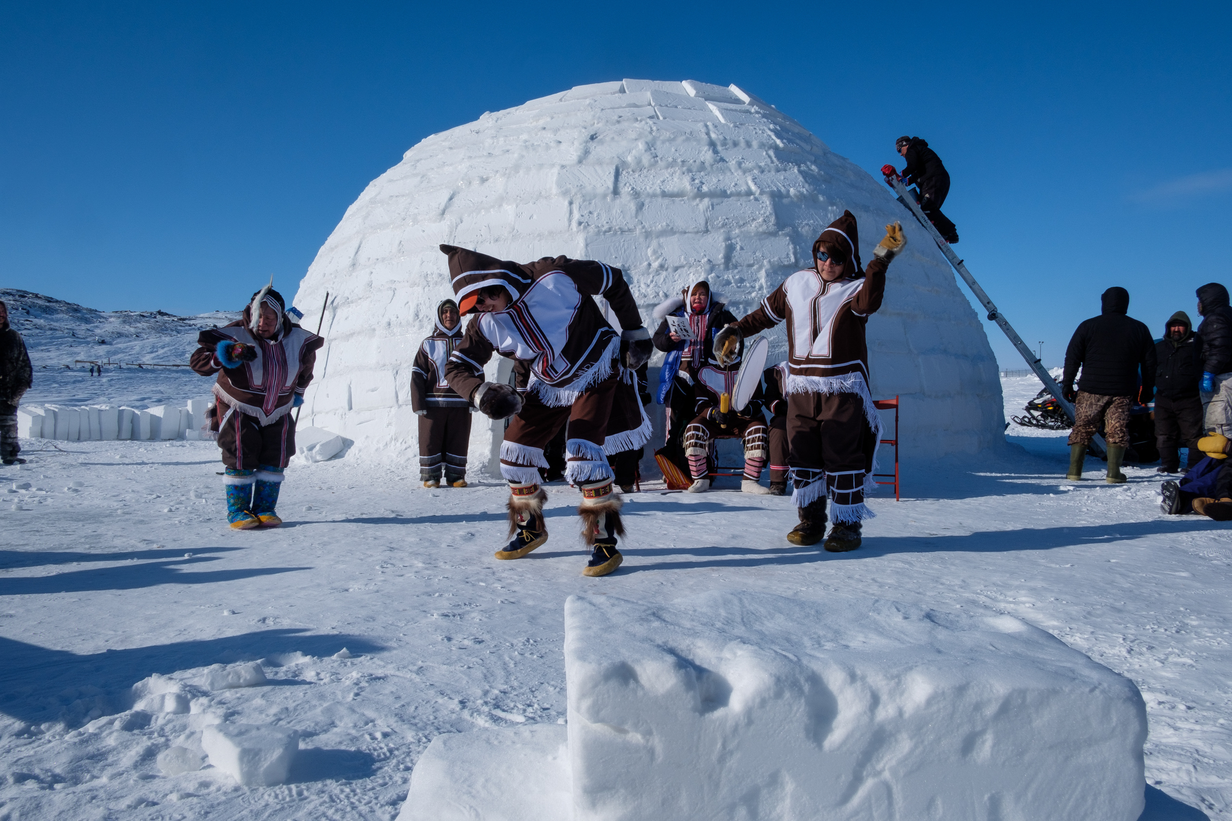 Detail Inuit Igloo Picture Nomer 42