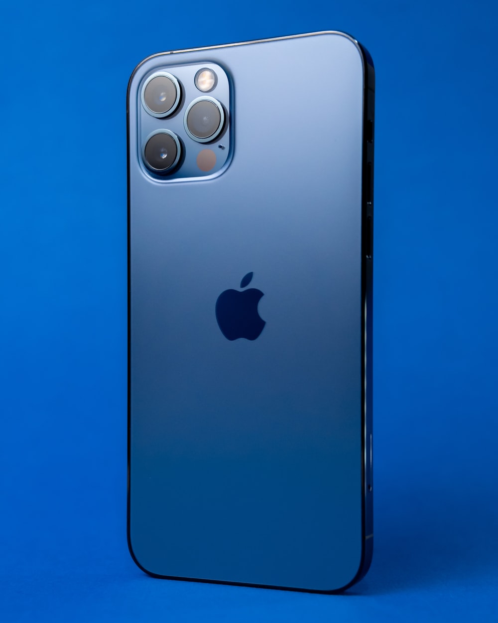 Detail Iphone 12 Stock Image Nomer 9