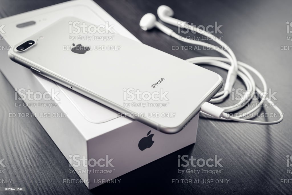 Detail Iphone 8 Plus Silver Nomer 21
