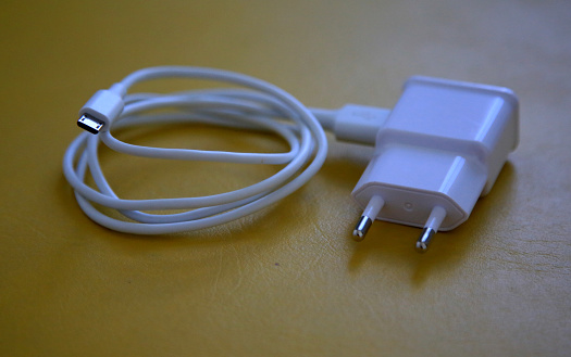 Detail Iphone Gambar Charger Nomer 24