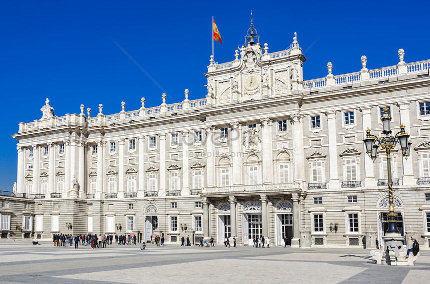Detail Istana Kerajaan Madrid 2 Nomer 15