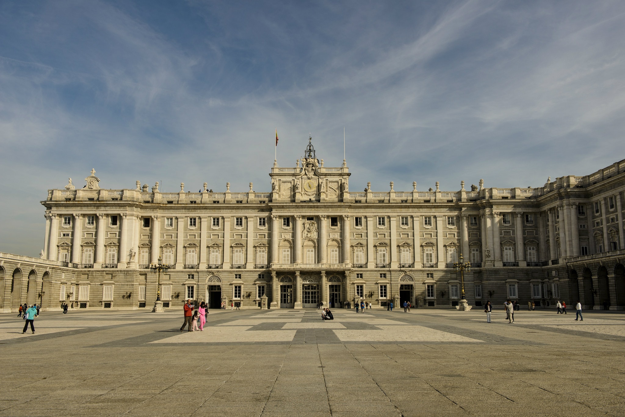 Detail Istana Kerajaan Madrid 2 Nomer 23